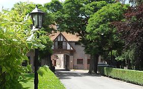 Le Domaine Des Cigognes